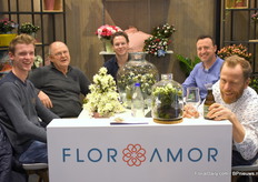 At the stand of FlorAmor there was time for a good conversation and of course for a pint.